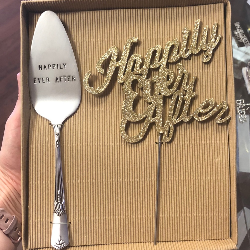 Mudpie Wedding Cake Topper and Cake Server